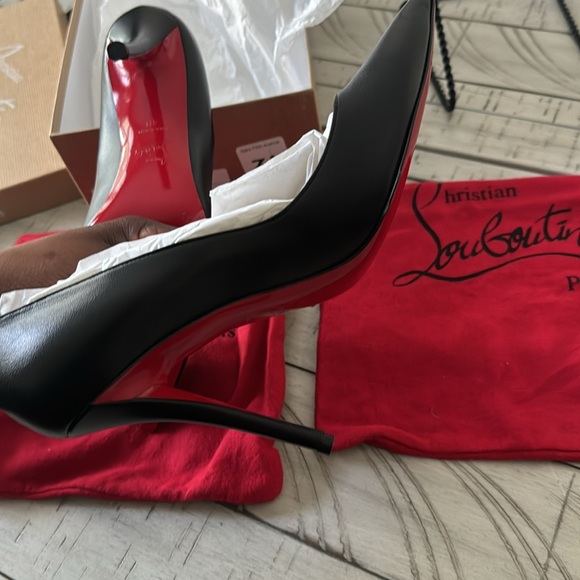 Authentic Christian Louboutin pumps - Picture 5 of 7